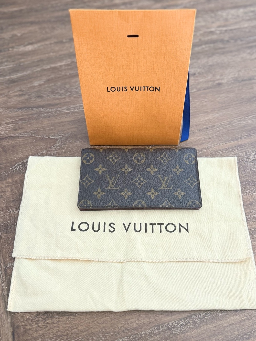 Louis Vuitton Vintage Checkbook / Long Wallet